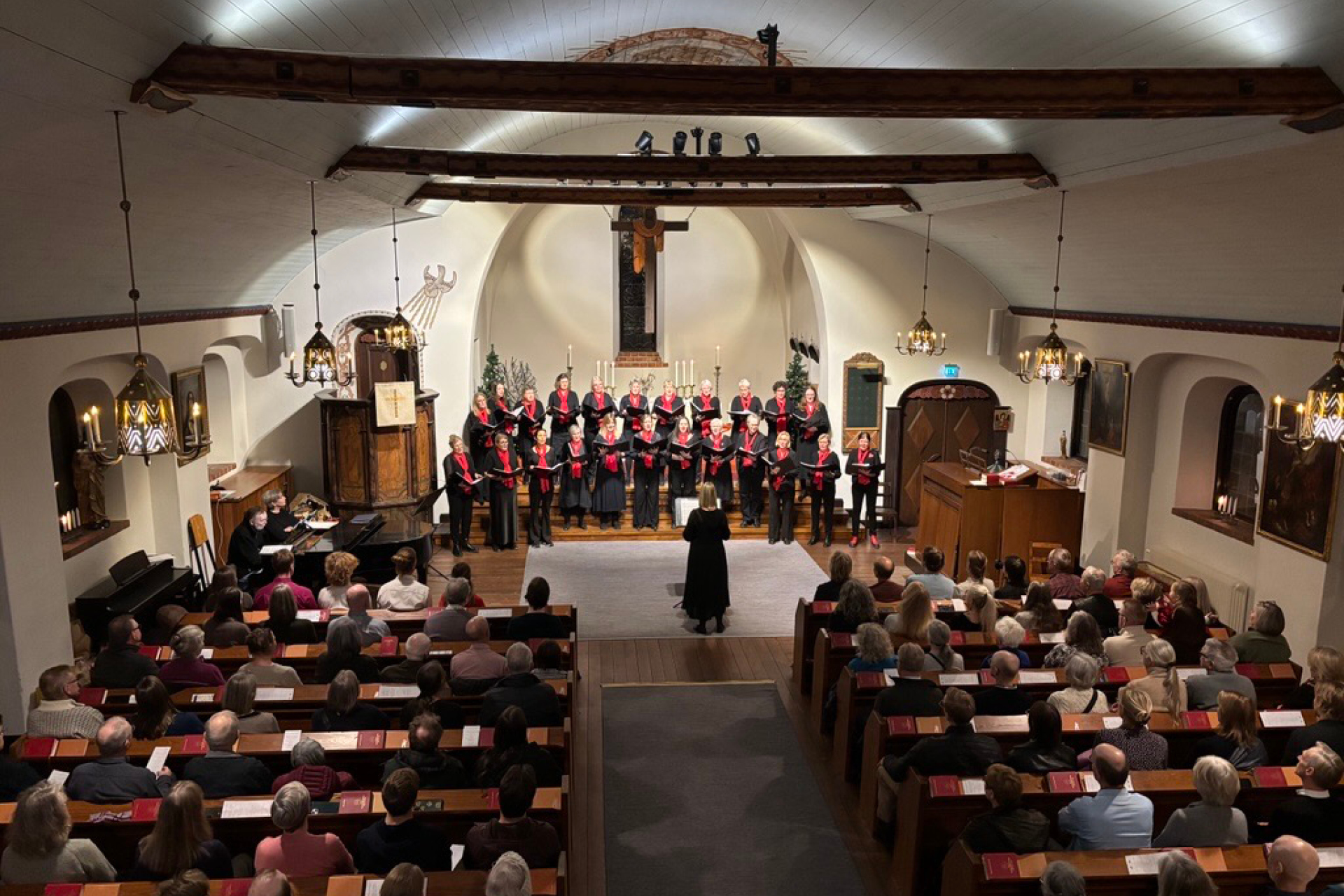 Körsångare i Enskede kyrka.