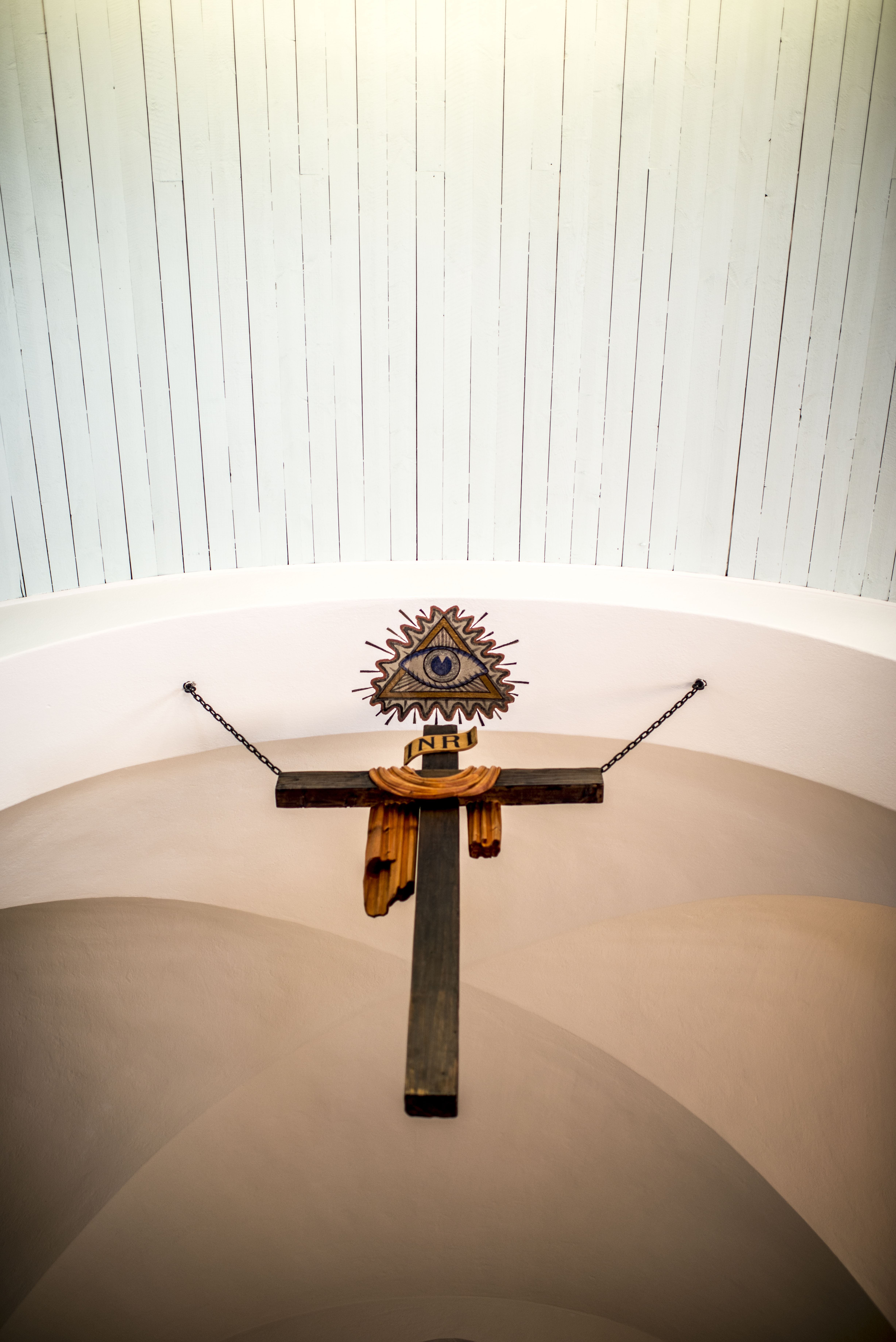 Korset i Enskede kyrka