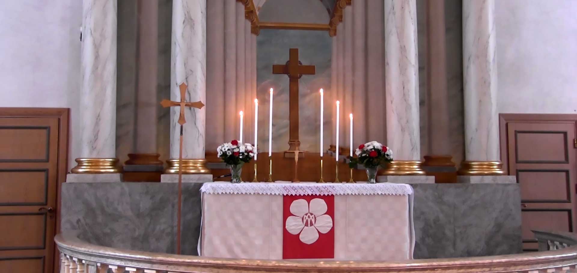 Åhls kyrkas altaruppsats