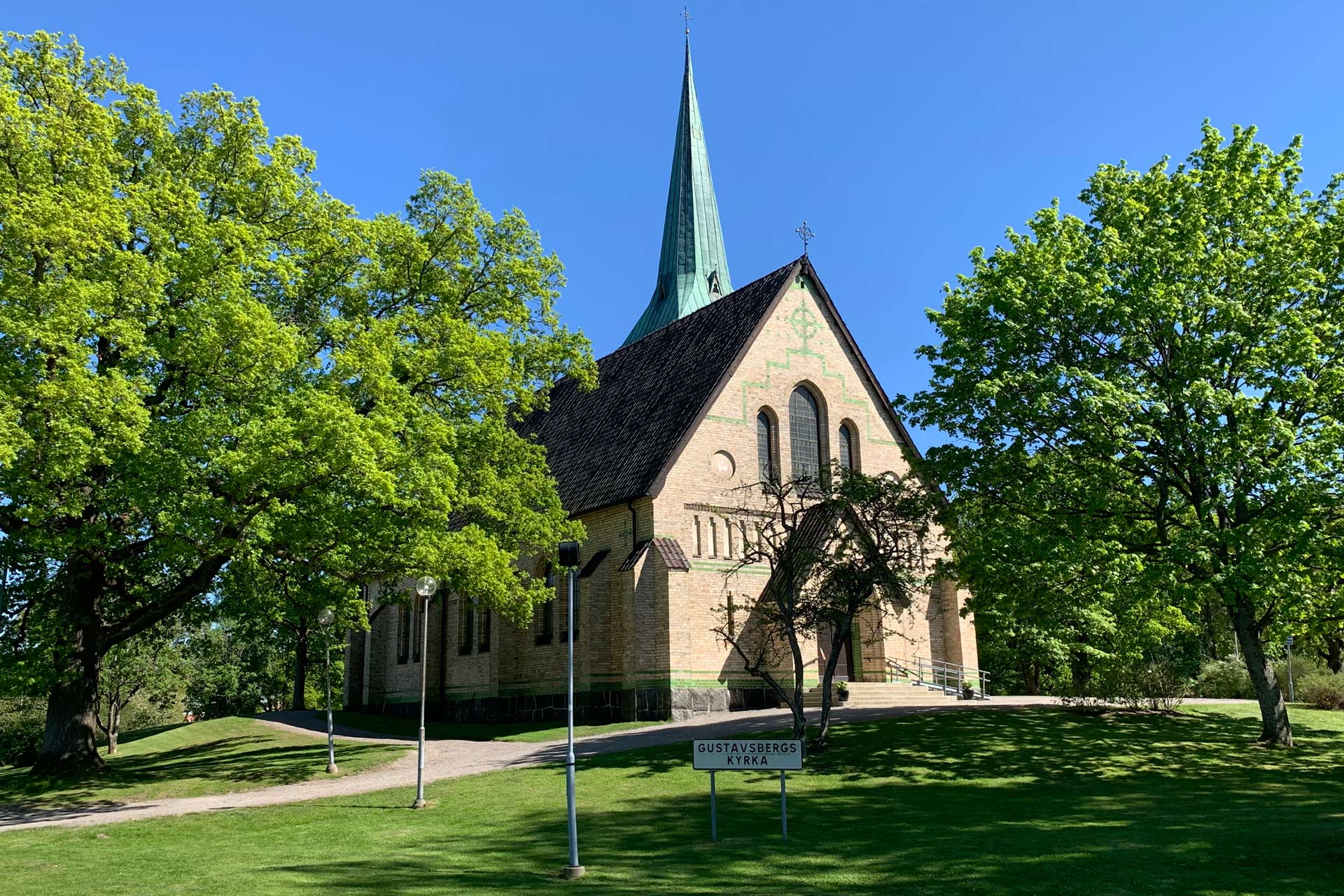 Gustavsbergs kyrka maj 24