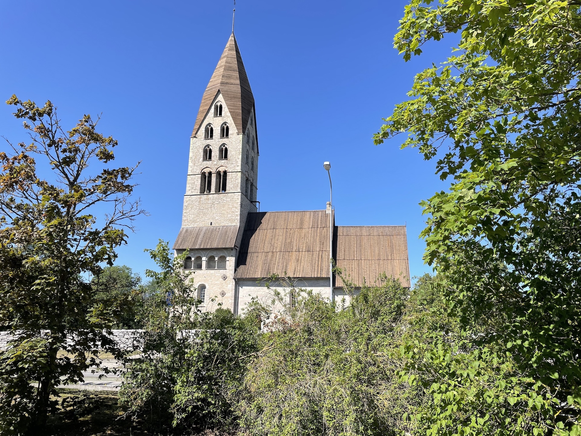 Tingstade kyrka