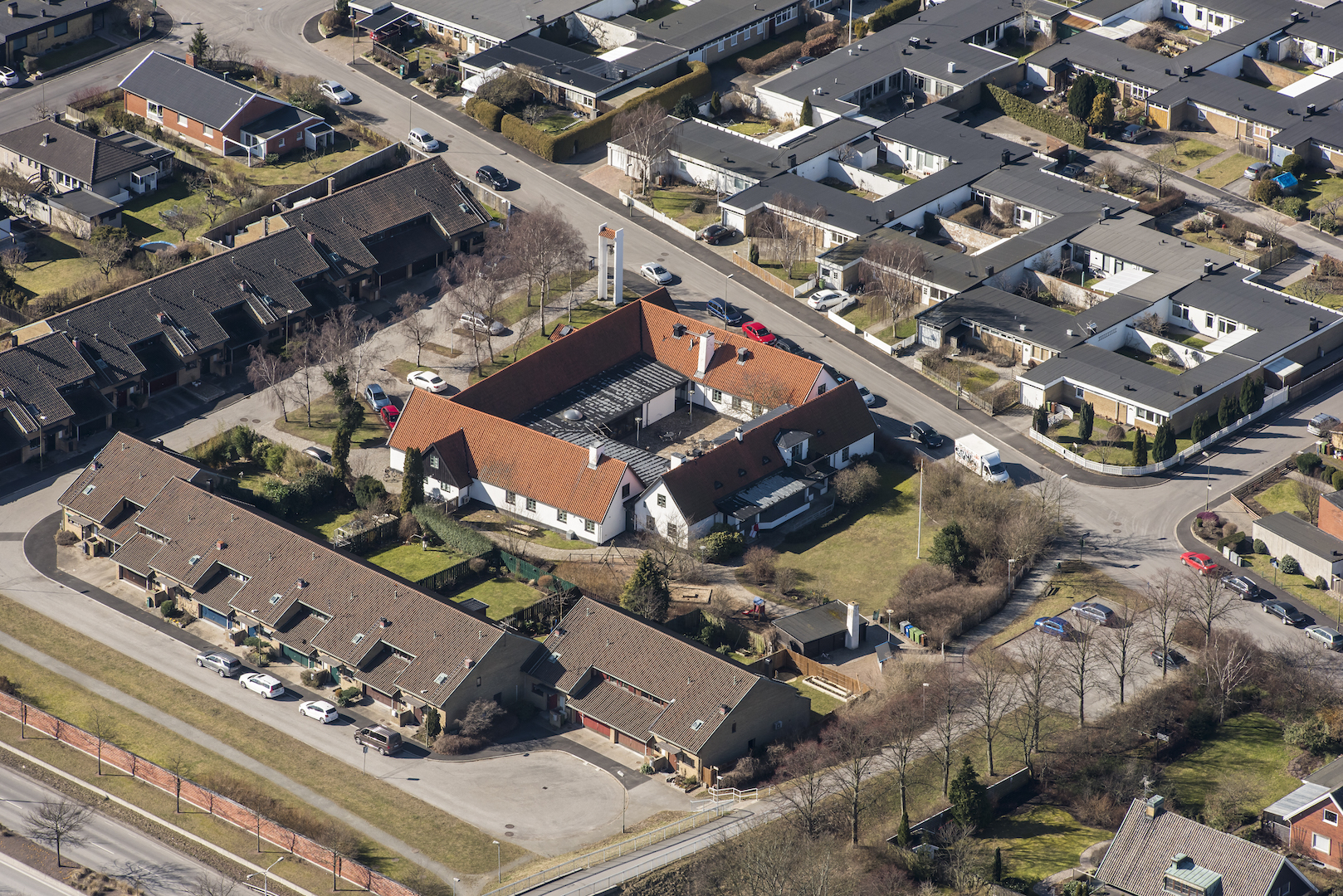 Flygbild Hyllie kyrka