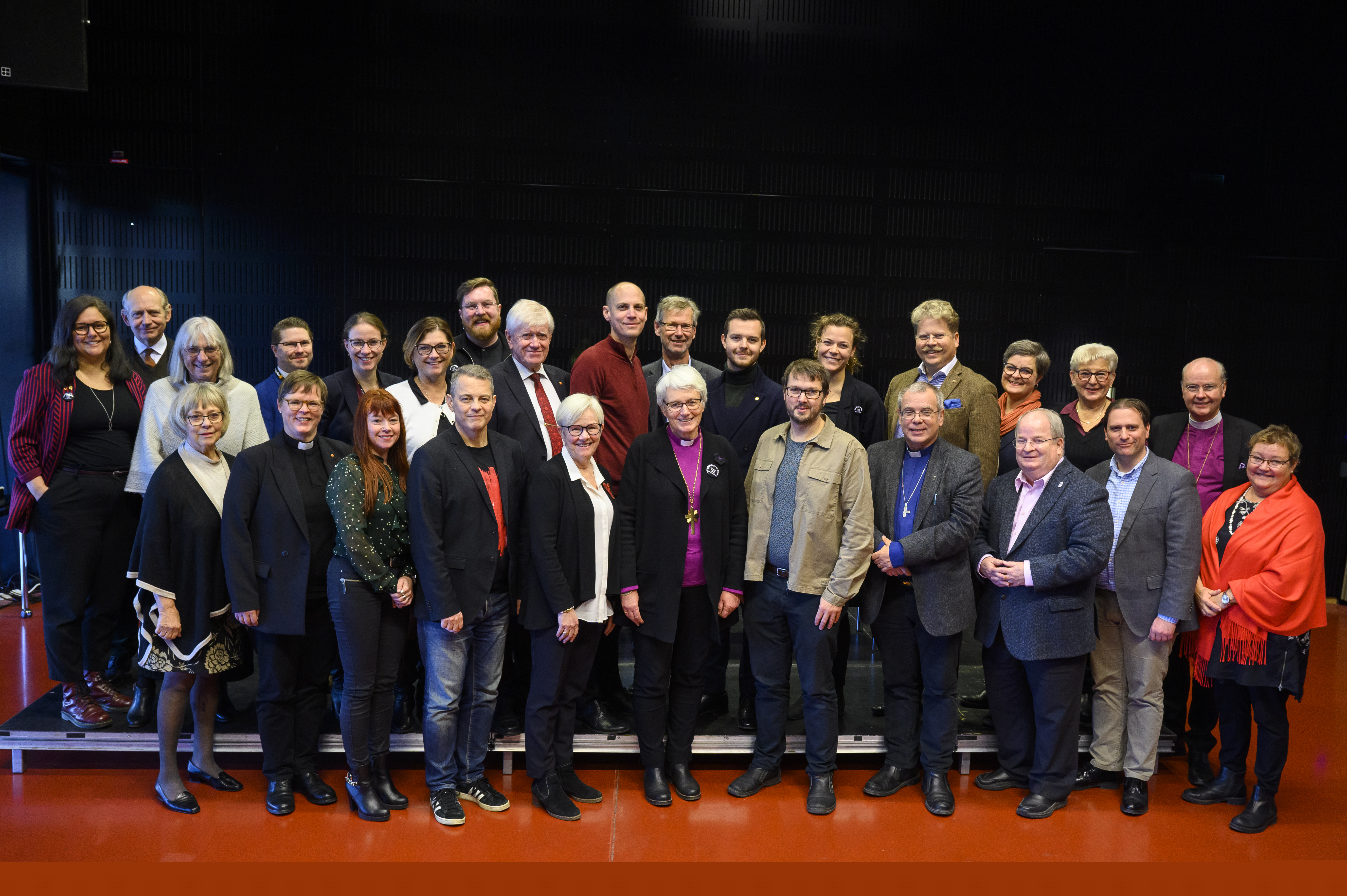 En gruppbild inomhus på Kyrkostyrelsen 2022–2025.