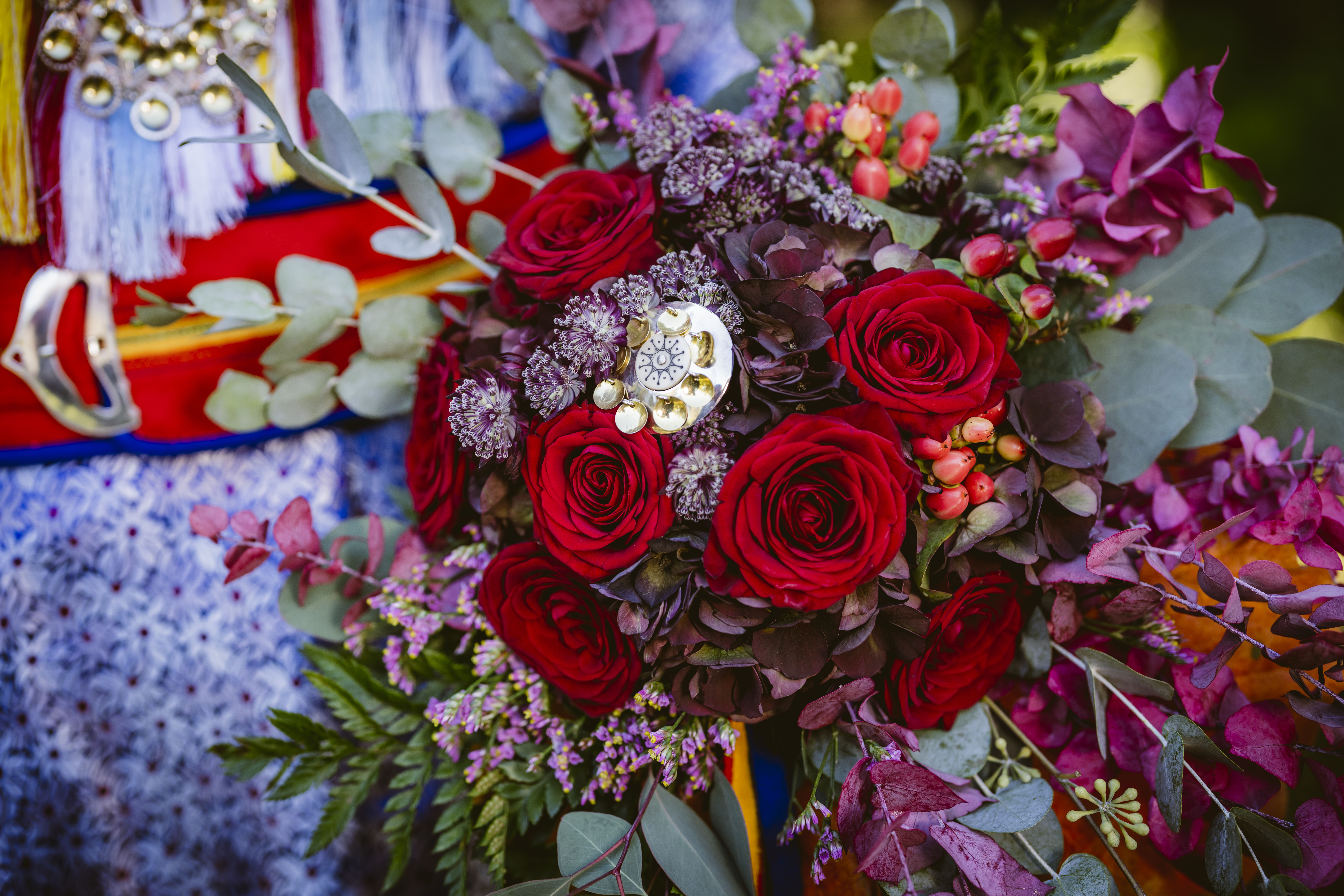 Närbild på en brudbukett.